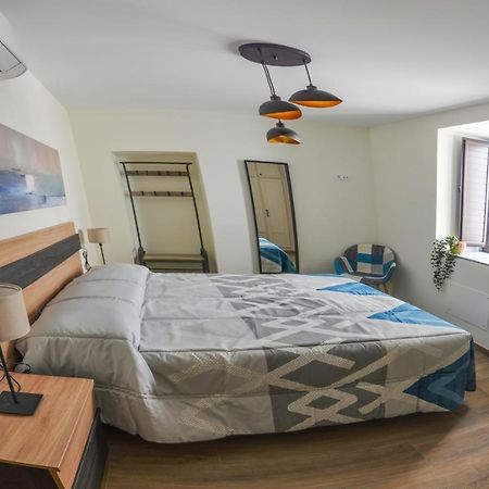 Apartamentos Turisticos Hornillo Cáceres Exterior photo